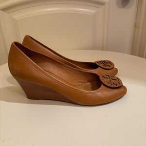 Tory Burch Tan Wedges